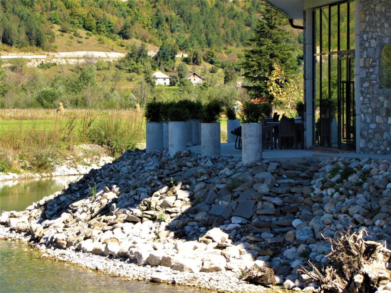 Hotel & Restaurant Ada Gusinje Exterior photo